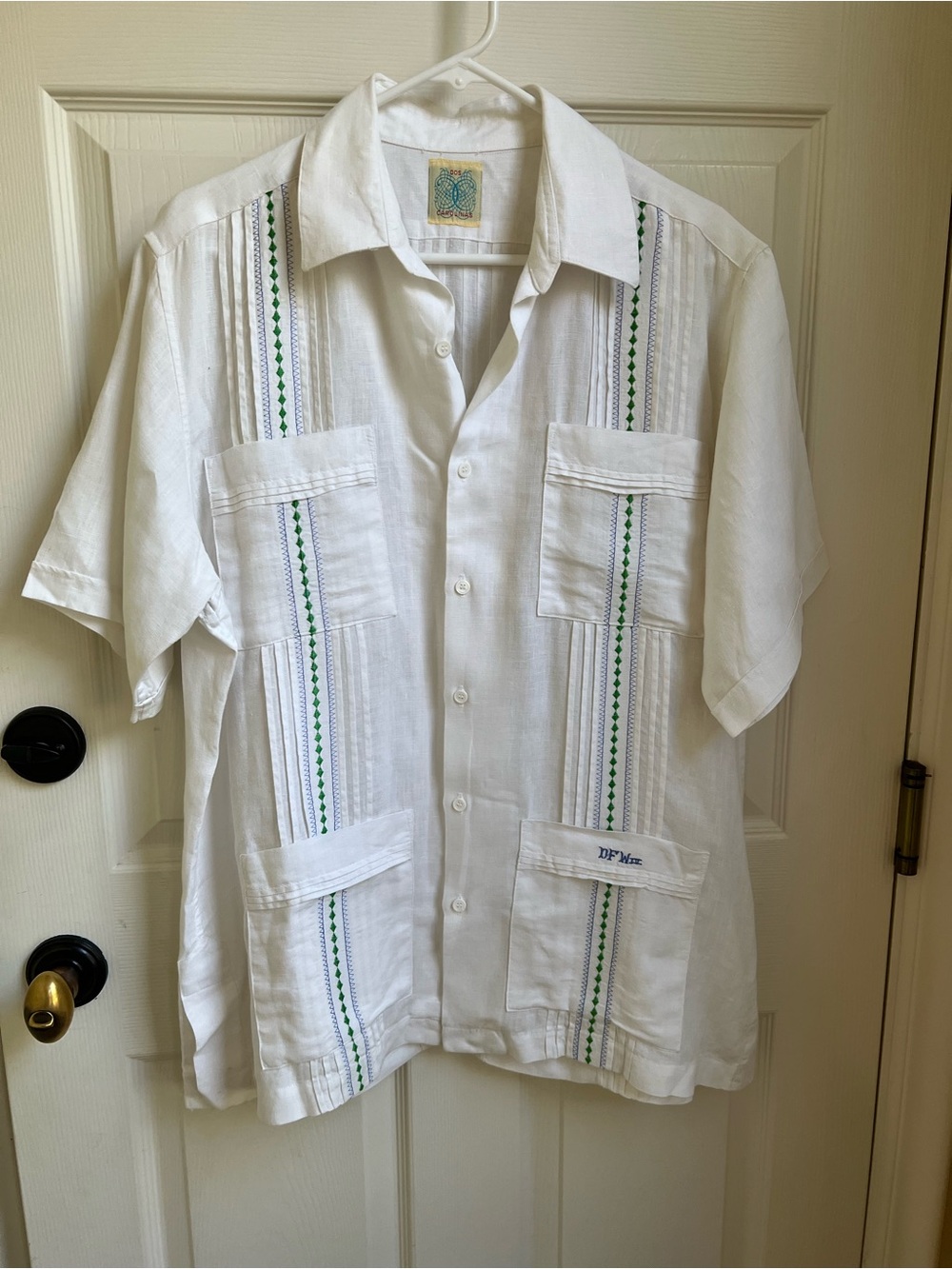 Dos Carolinas Linen White Embroidered Guayabera Shirt with Green Diamond Trim